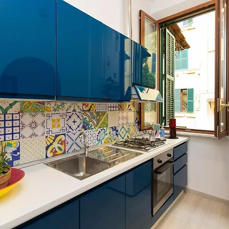 Daire Colosseum-apartments Roma