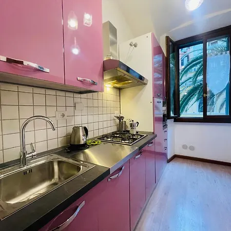 Colosseum-apartments * روما